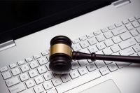 Składanie pism procesowych przez internet przyspieszy i ułatwi postępowania sądowe